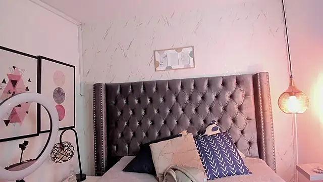 HannaTaylor live XXX chat