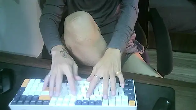 Ryan67533n Live XXX chat