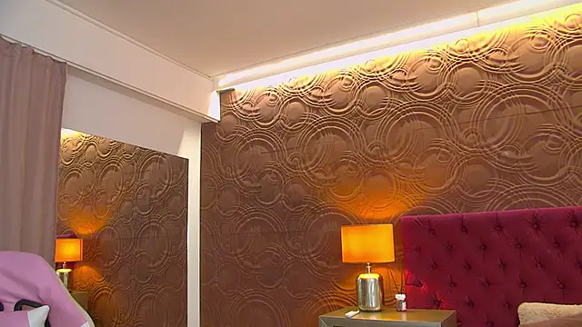 TaniaKaverina's Live XXX Chat