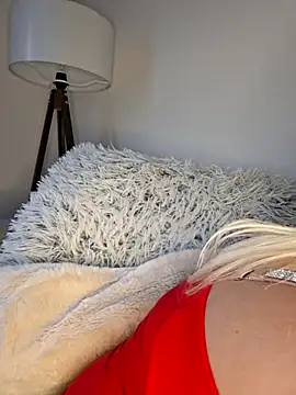 Show modela Mazlik27 na web-kameri