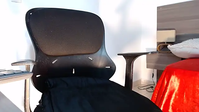 دردشة Mila_cams1_ الجنسية المباشرة