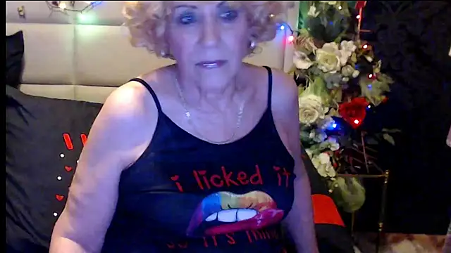 HappyWomanOnn Live XXX chat