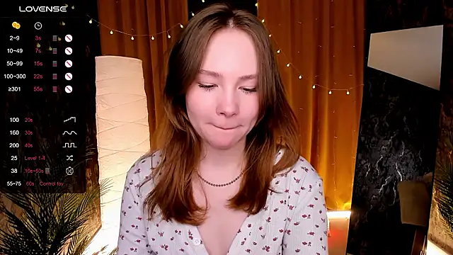 LanaBlu_: απευθείας συνομιλία ΧΧΧ