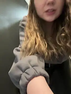 PumaShyXD's Webcam Show