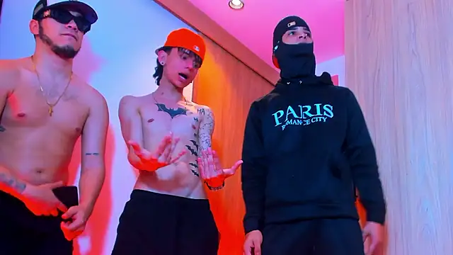 TheBatMansion Webcam Show