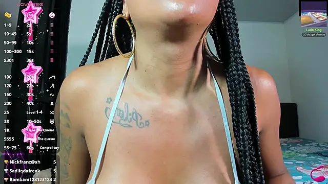 Show webcam de PilarBigCockxxx