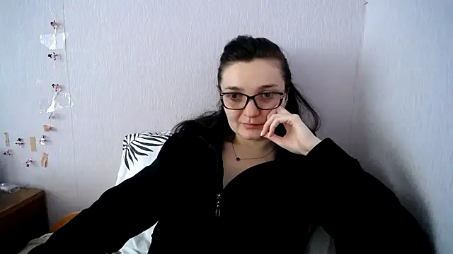 Shiny_gine's Live XXX Chat