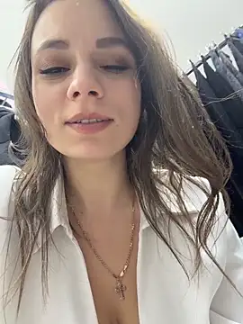 Katya_Katysha Adlı Modelin Canlı XXX Sohbeti