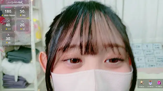 _mugi_ Chat XXX in diretta