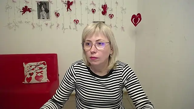 LaurenWishy Adlı Modelin Canlı XXX Sohbeti