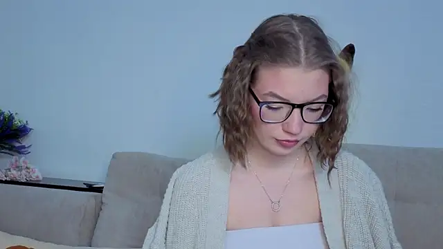 JeaneneWoltz Adlı Modelin Canlı XXX Sohbeti