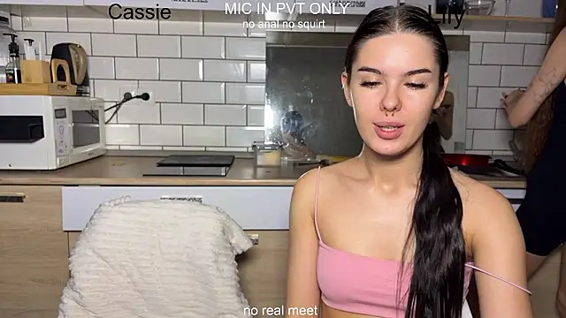 girls_secrets 网络视讯表演