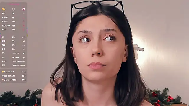 CodiMiesch Adlı Modelin Canlı XXX Sohbeti