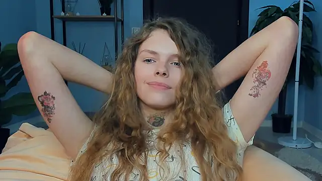 RayaNenlia Chat XXX in diretta