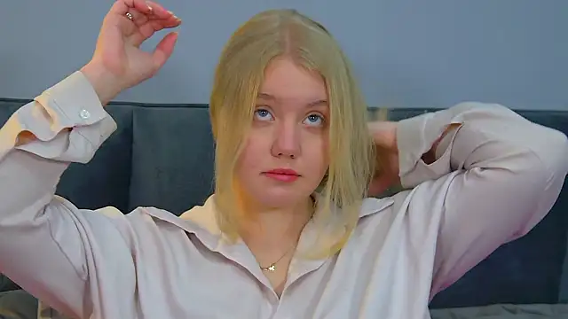 EmilyEvanse: онлайн-секс-чат