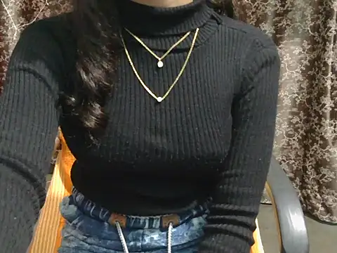 Adorable_Ayesha Chat XXX in diretta