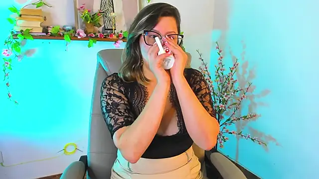 Czat XXX na żywo – Chanelll_Taylorr_