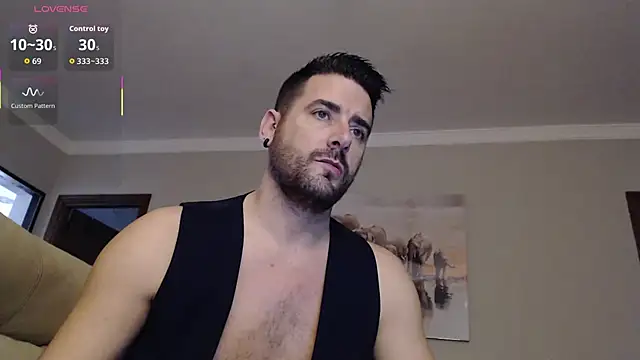 wapos_25: διαδικτυακό σόου στην κάμερα