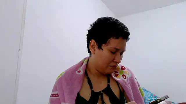 luxandracon23: онлайн-секс-чат