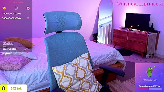 PrincessVS Chat XXX in diretta