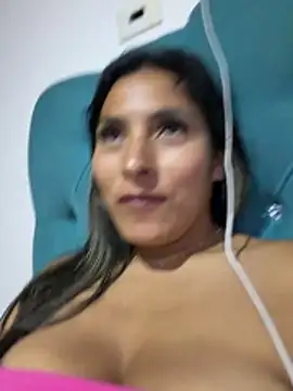 Chat XXX en directo de Cami_Leon2