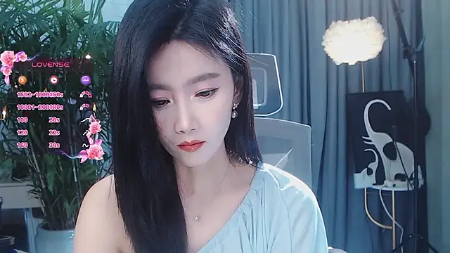 Онлайн чат XXX feifei-love