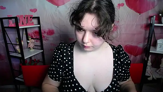 Chat +18 de NeonilaLisova ao vivo