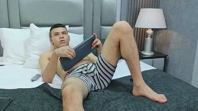 Chat XXX en directo de CristalAndDeimon