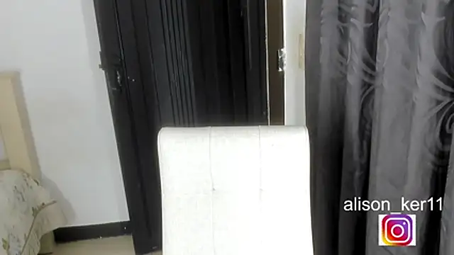 alison-ker3 Adlı Modelin Canlı XXX Sohbeti