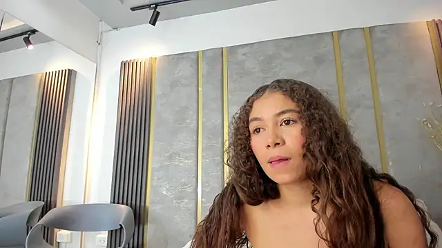 Pokazy przed kamerką – CamilaCastillo