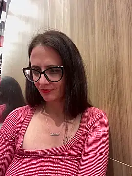 Chatroom XXX en direct de NataKitten