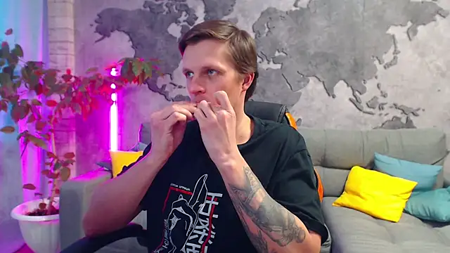 VikingChrisss Adlı Modelin Web Kamerası Şovu