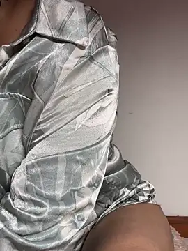 Squirt_Queen_X élő XXX-chatje