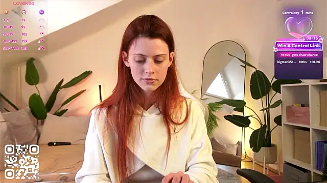 doll_lesli Adlı Modelin Canlı XXX Sohbeti