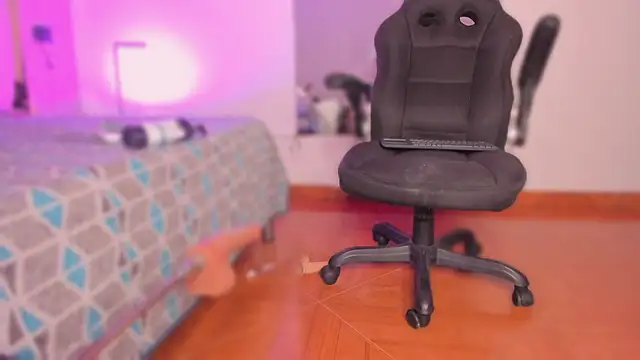 Онлайн чат XXX Emmily_Savage