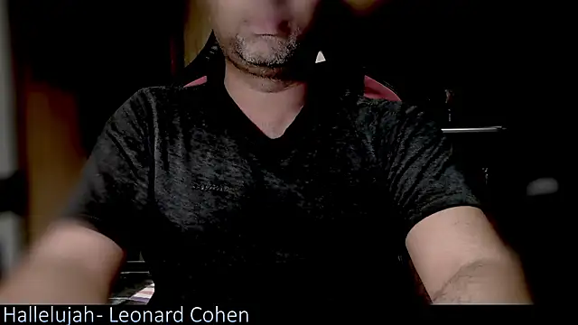 _x_rated_ élő XXX-chatje