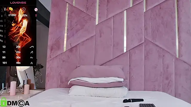 XXX chat uživo modela SelenaDaze