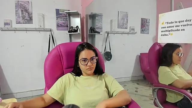 CAMILA--REY Chat XXX live