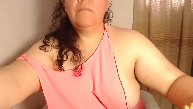 Онлайн чат XXX agathamiller01