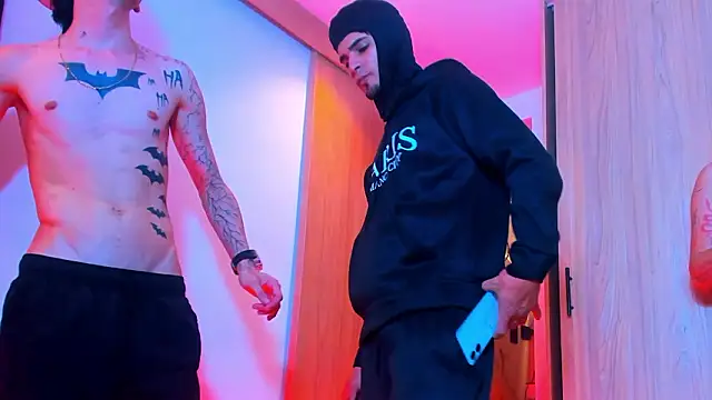 Živý XXX chat TheBatMansion