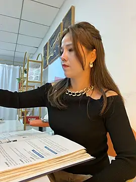 Efangfang 网络视讯表演