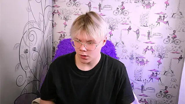 Brian_Mils Live XXX-Chat