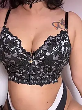 Živý XXX chat Squirt_Queen_X