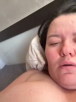 SunnyLeila2101 Webcam-Show