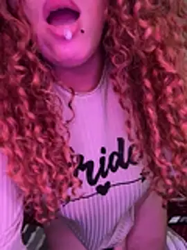 عرض كام SaraaLoove