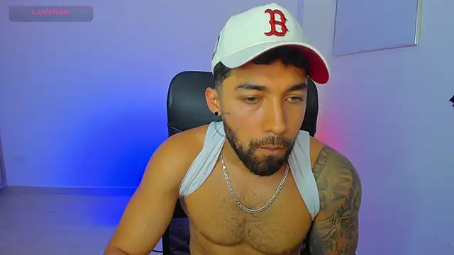 Dante_Blade: διαδικτυακό σόου στην κάμερα