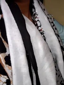 Cute_Baby143 网络视讯表演