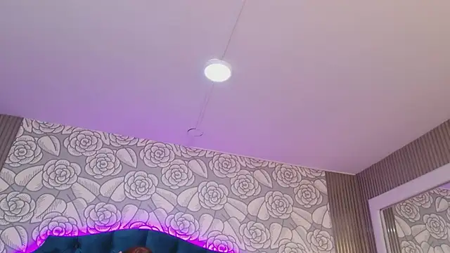 Chat XXX en directo de TaniaBlaze