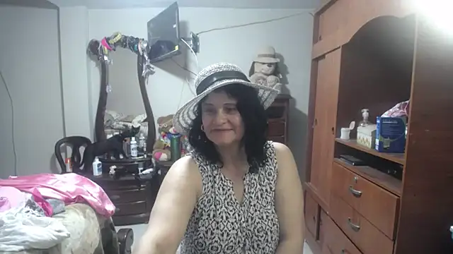 Chatroom XXX en direct de jazmin_mature_