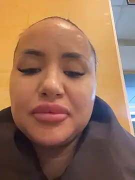 beautydiamond élő XXX-chatje